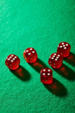 Honor of Kings tournament bracket on ratudewi showing team matchups and betting odds